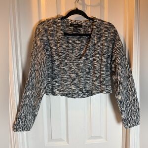 Fisherman CROPPED Forever 21 Black and White  V-Neck  Sweater Pull On Cozy Warm